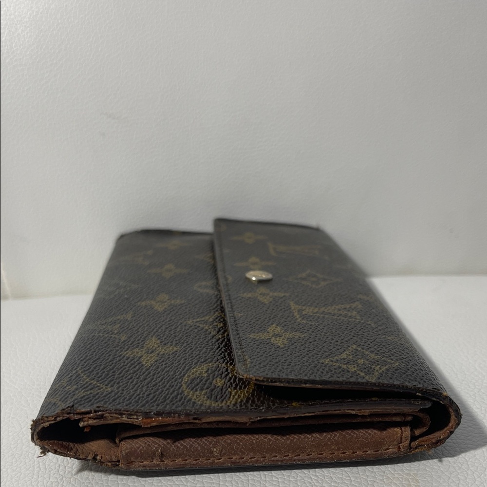 Authentic Louis Vuitton Monogram International Long Wallet - Picture 13 of 14